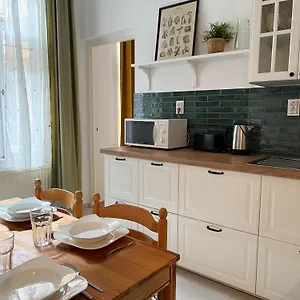 Large In Apartmán